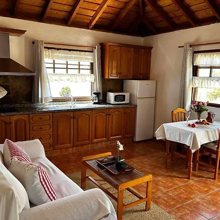 Feliz Casa Geranios 2 *